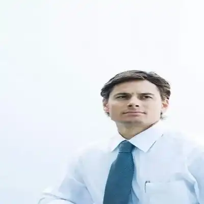 程茜